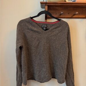 Brown V-Neck 100% Cashmere Sweater